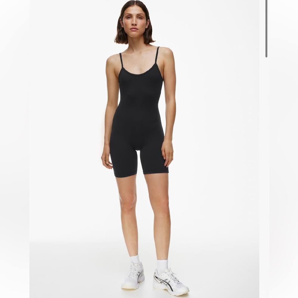 Aritzia TNaction TNAButter new rhythm romper black